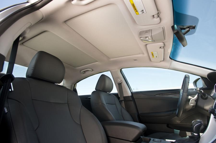  Hyundai Sonata 2013 года  (фото 11 из 12)